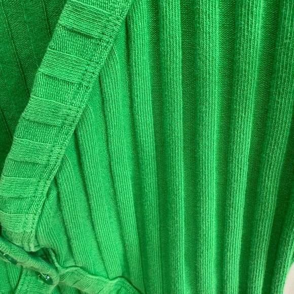 Cotton Citizen Capri Crop Green (22) - Picture 2 of 5